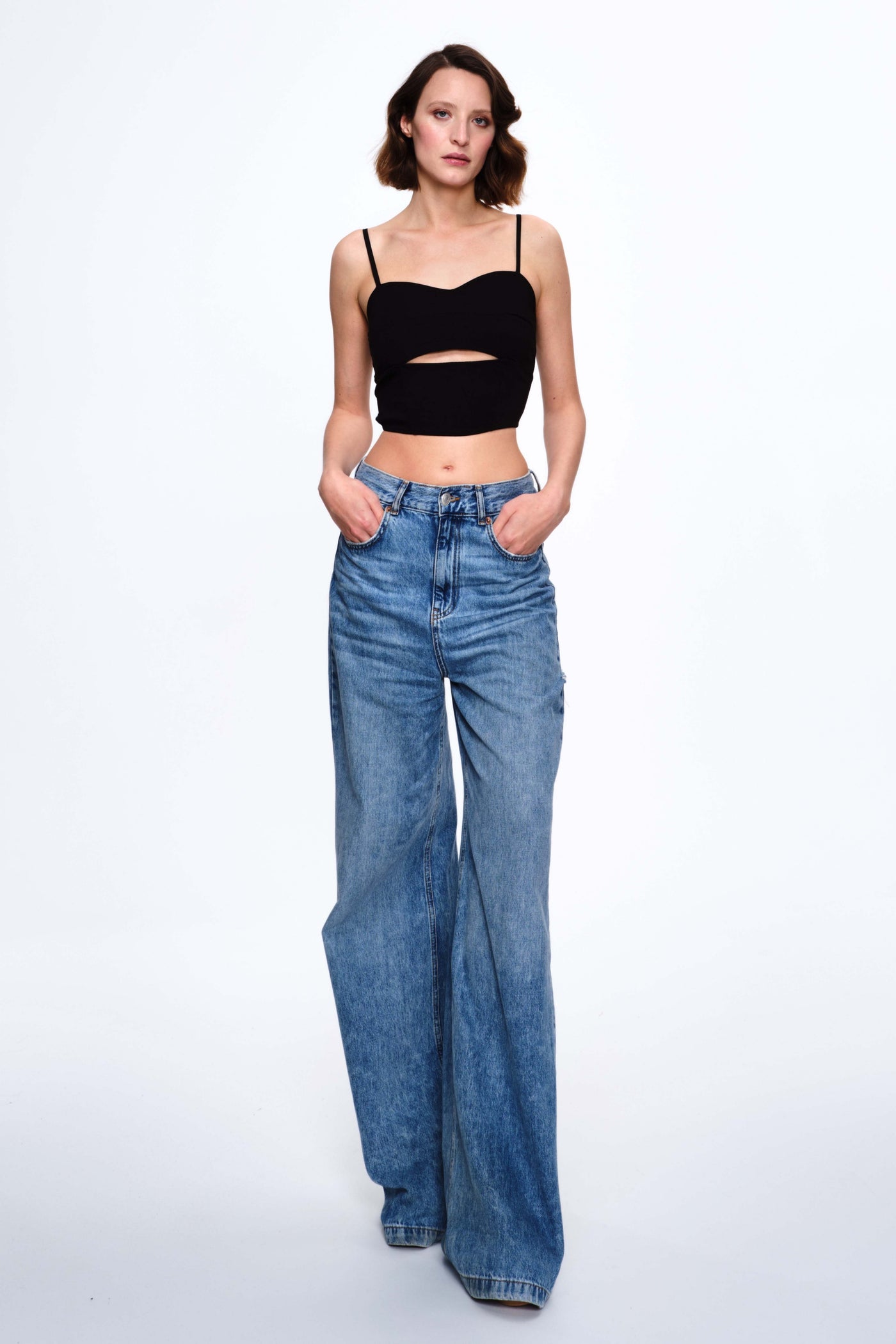 TOP CROPPED NEGRO